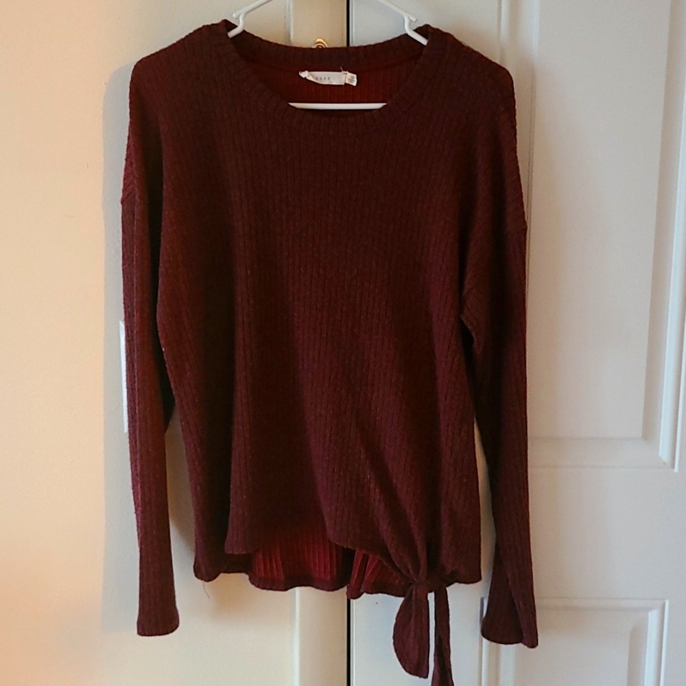 Lush Burgandy Lightweight Sweater (L)